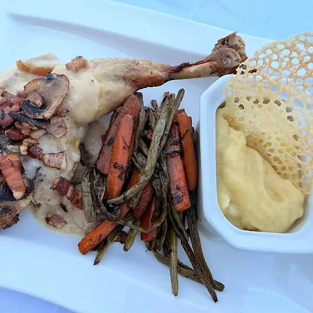 Vicc Restaurant Hotel
